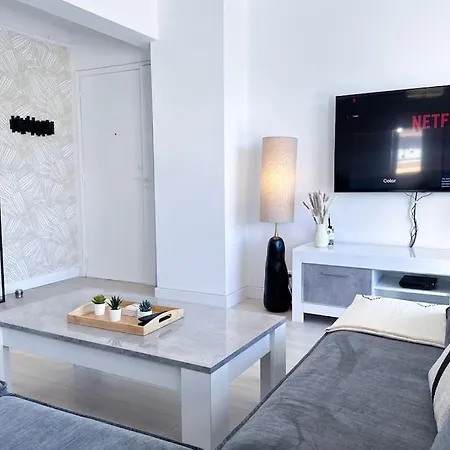 Apartment Laverne - Stunning Sea View T3 With South-facing Terrace Antibes
